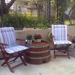 Markos Villa *